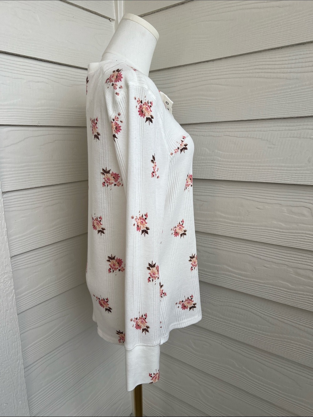 aerie White Long-Sleeve Henley with Pink Floral Print - Picture 2 of 7